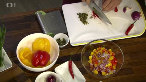 Salsa a pažitkový crème fraîche