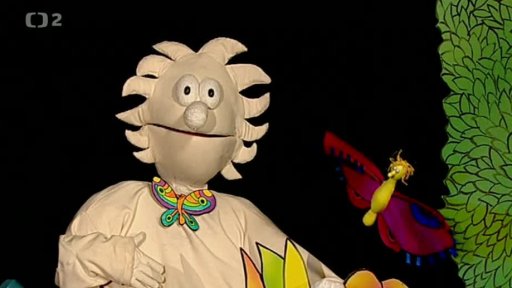 Pan Pip hraje hru na mouchu, ale Otylka je na hry s hmyzem háklivá…