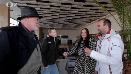 Vlakem a Maseratim z Prahy do Kralup nad Vltavou