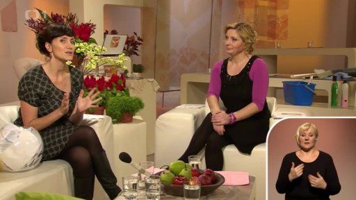 Výherci soutěže a zdravice moderátorek + soutěž