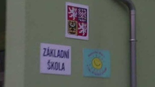 Ozbrojený muž v Mostě