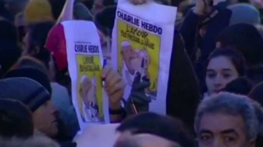 Uctění obětí teroristického útoku v Paříži