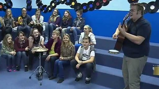 Problémy škol kvůli nekvalifikovaným učitelům