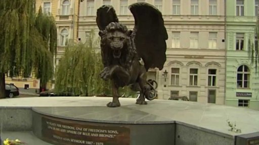 Pokuta kvůli památníku letců