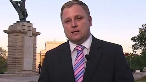 Poničený památník Rudé armády