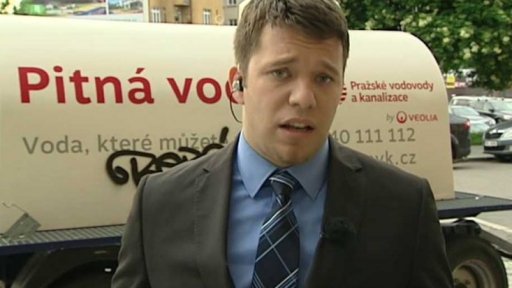 Varování před pitím vody v Dejvicích