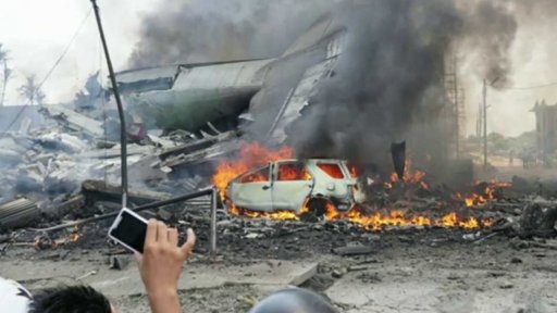 Pád letadla na Sumatře