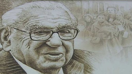 Známka s portrétem Nicholase Wintona