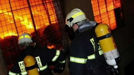 Požár haly ve Vysočanech