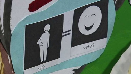 Chybějící peníze na školní obědy