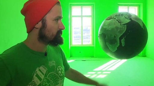 Opuštěný palác plný umění