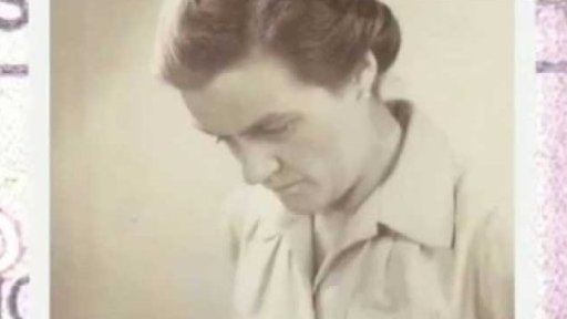 Clare Hollingworthová slaví 104 let