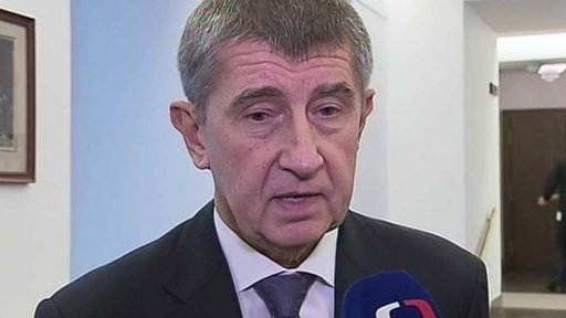 Reakce na případ kolem exministra Langera