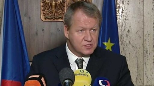 Sporný nákup kybernetického nože