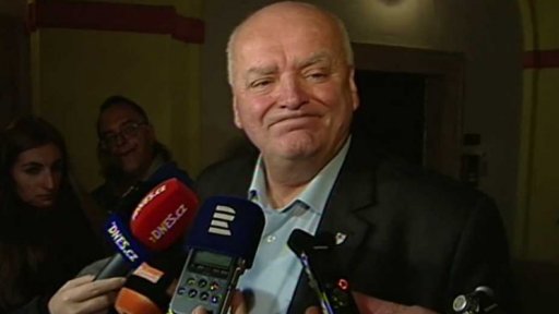 Důvody odstoupení šéfa GIBS