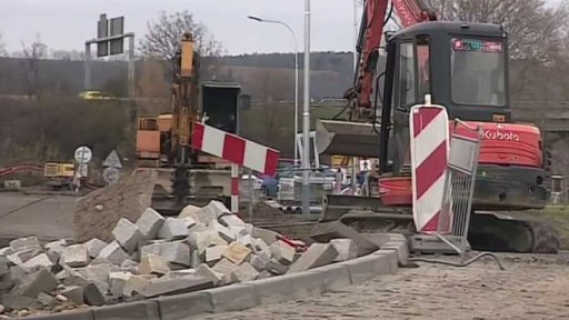 Vleklé opravy na D1