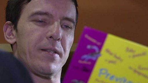 Tátové čtou dětem