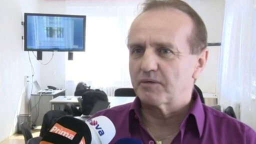 Poškozování valtických obrazů