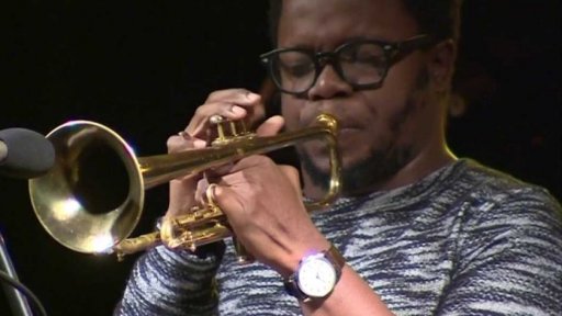 Jazzový trumpetista Akinmusiri v Brně
