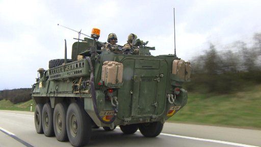 Dnes ráno vyrazil konvoj amerických vojáků ze tří míst Česka.