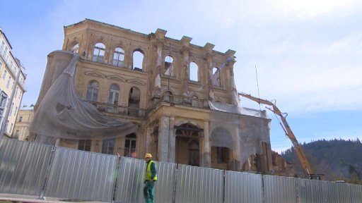 Začala demolice hotelu Rozkvět v Mariánských Lázních