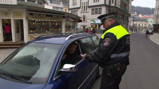 Karlovarští strážníci více pokutují v lázeňském území