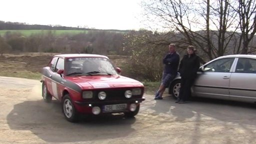 Starostové na Chebsku hledají způsob jak omezit hromadné jízdy závodních veteránů na svém území