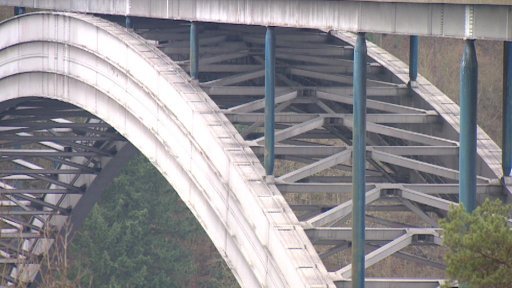 Nahradil místní přívoz a stal se světovým unikátem