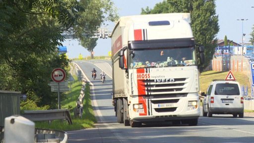 V polské Lubawce se dnes sešli starostové měst i obcí, hejtmani a zástupci Ředitelství silnic a dálnic.