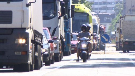 Dopravní komplikace v Náchodě.