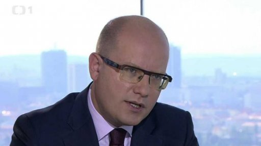 Bohuslav Sobotka (ČSSD), premiér, předseda strany; Vojtěch Filip (KSČM), místopředseda PS PČR, předseda strany