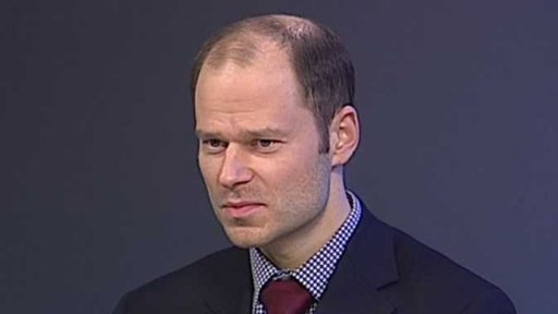 ČNB rozhodne o dalším osudu koruny - rozhovor