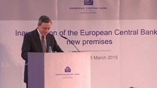 Násilné protesty ve Frankfurtu