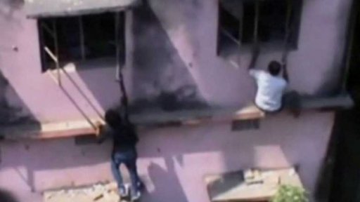 Masové podvádění při zkouškách v Indii