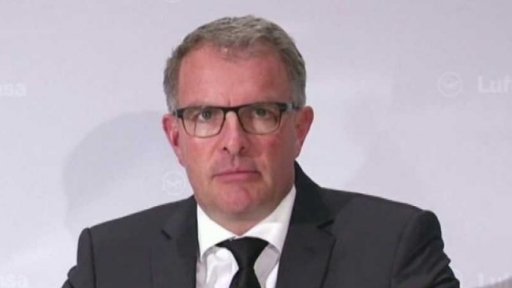 Den po pádu airbusu v jižní Francii + rozhovory s P. Zavadilem a L. Kellerem