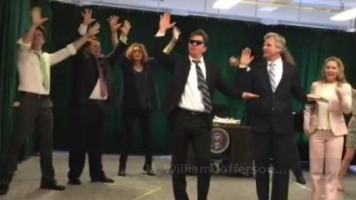 Muzikál o manželství Clintonových