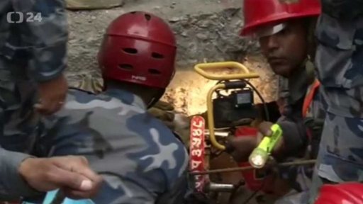 Počet obětí zemětřesení v Nepálu roste