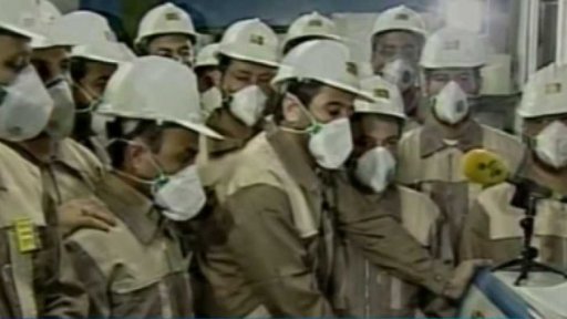 Velká hra o íránské jádro + rozhovor s J. Szántó a M. Řezníčkem