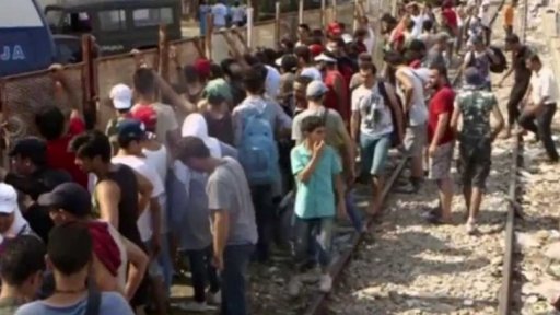 Strádání uprchlíků v Makedonii + rozhovor s D. Miřejovským