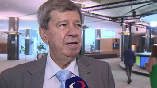 Prezident Zeman na přehlídce v Pekingu + rozhovor s B. Vostalem