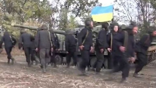 Stahování vojenské techniky v Donbasu