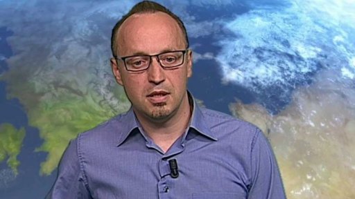 Utrpení asijských uprchlíků + rozhovor s J. Schrothem