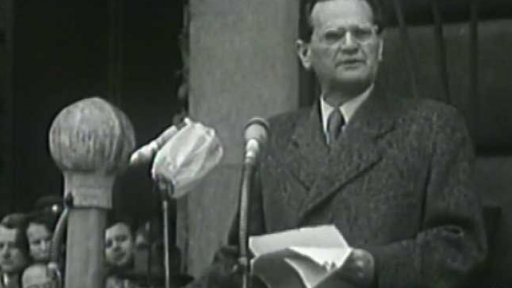 Vládní delegace se vrátila z varšavské konference (1955)