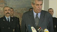 Premiér Zeman ocenil policisty (2000)