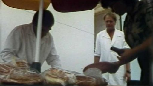 Prodej pečiva u E55 (1988)