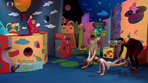 1. vstup: Jitka, Fanynka, Renata a děti