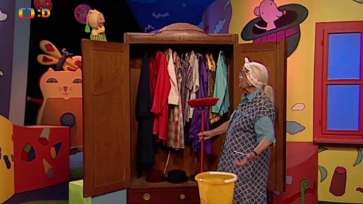 1. vstup: Babička Mína a František