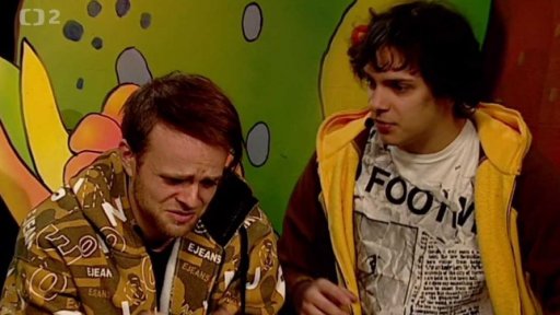 Filip s Tomášem - Tomáš vzpomíná v písni na své dobrodružství, zpívá píseň Krtek, zvířátko hraje převlečený Muf.