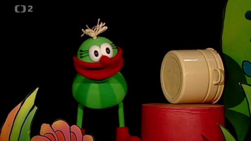 Tryský s Fámulou vylejou Mufovi elixír, ten zuří, holky to mrzí, spletly se.