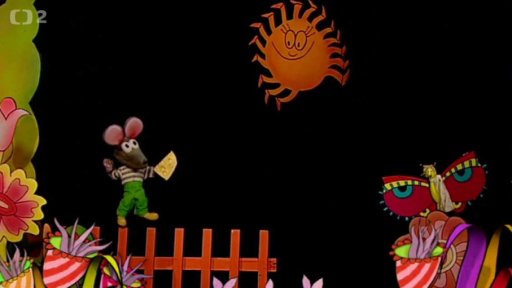 Tryskáček nese Otylce moderátorce na posilněnou kus sýra.